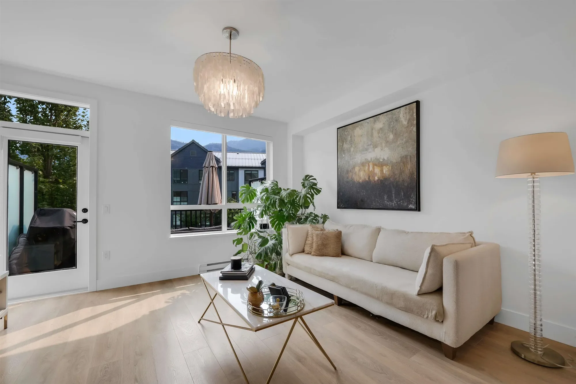 38053 Helm Way, Squamish, British Columbia, Canada. - Photo 5