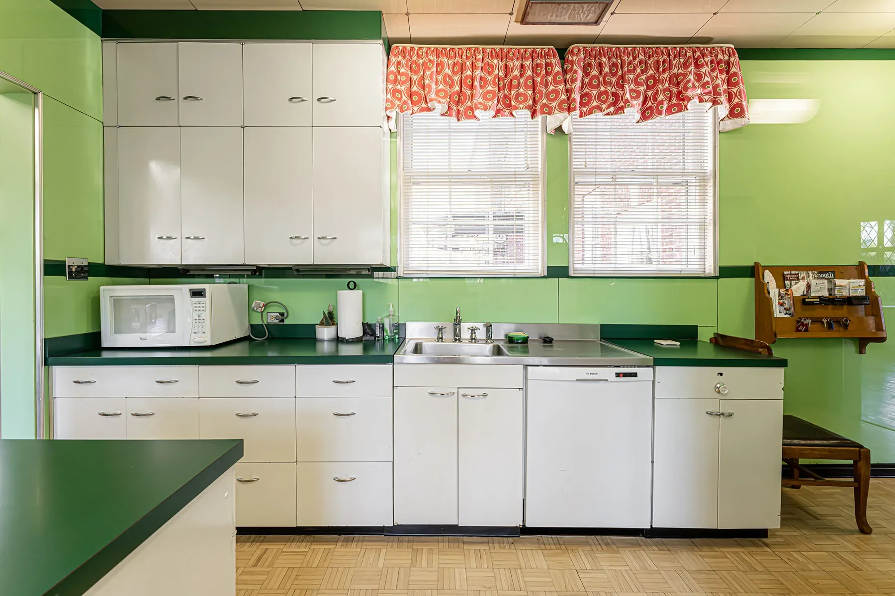 407 Vanderbilt Road, Asheville, NC 28803, Asheville, North Carolina, United States. - Photo 13