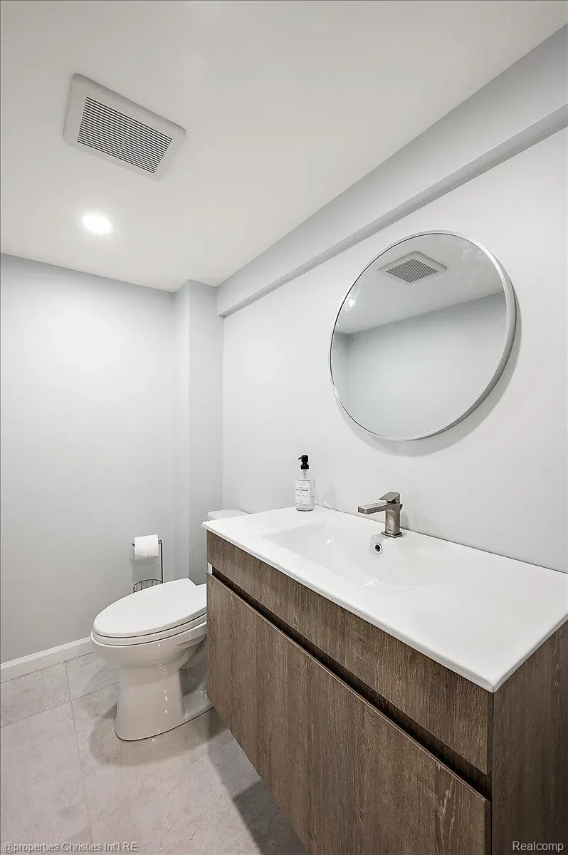 180 Pilgrim Avenue, Birmingham, Michigan, United States. - Photo 23