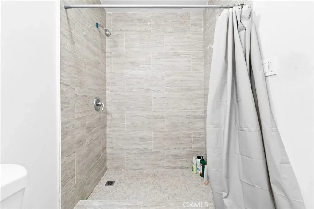 15219 Willard, Los Angeles, California, United States. - Photo 4