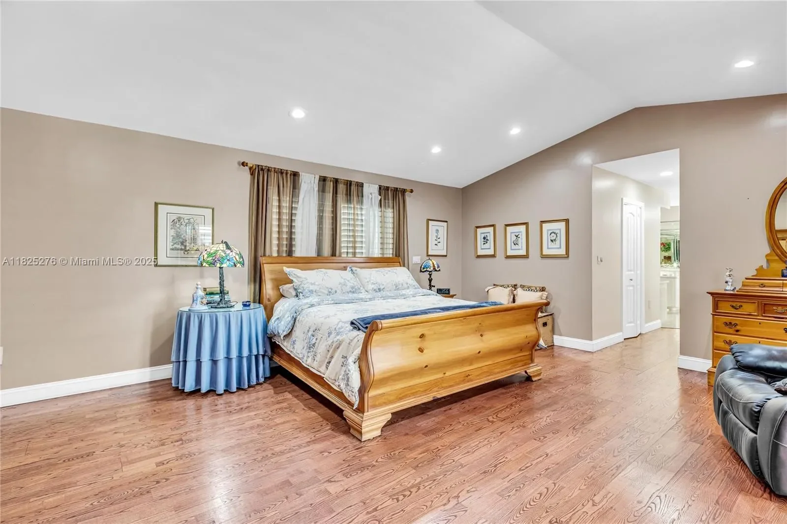 10563 SW 92nd Ave, Miami, Florida, United States. - Photo 40
