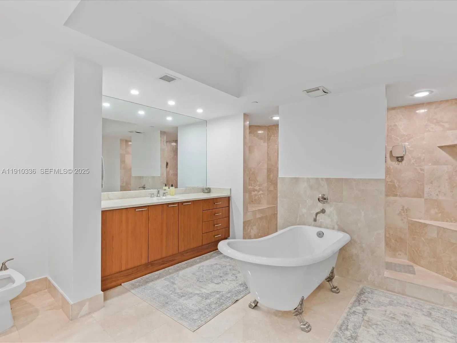 3301 NE 183rd St 2706, Golden Beach, Florida, United States. - Photo 22