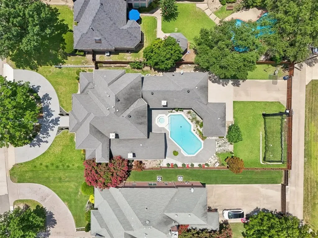 6065 Dilbeck Lane, Dallas, Texas, United States. - Photo 35