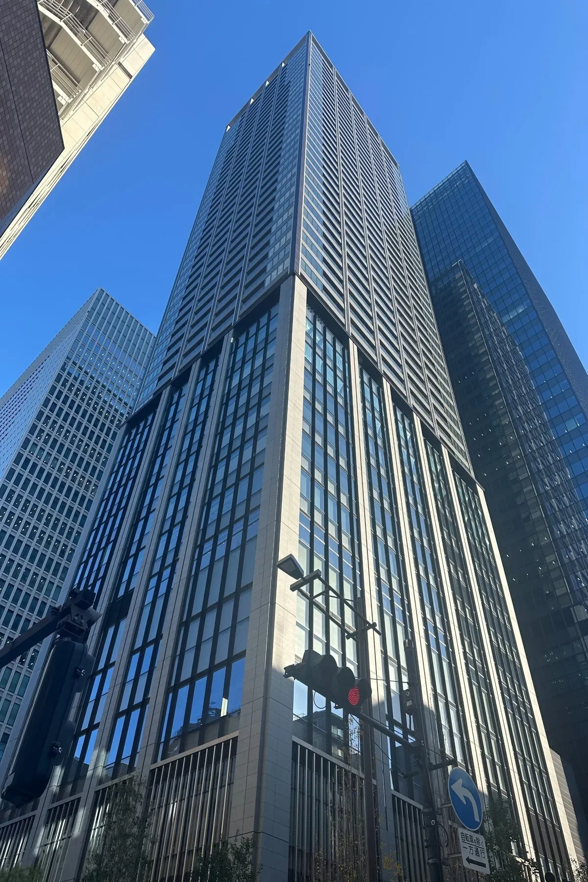 Exterior photo 4