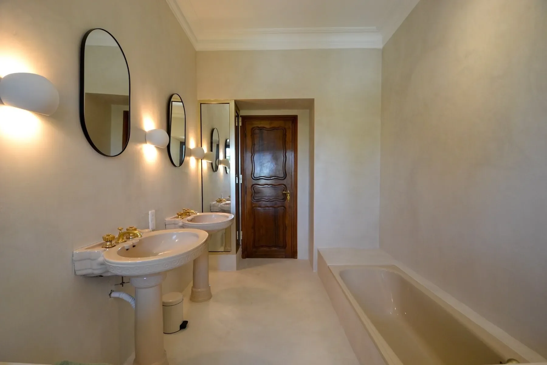 Gallery photo 10
