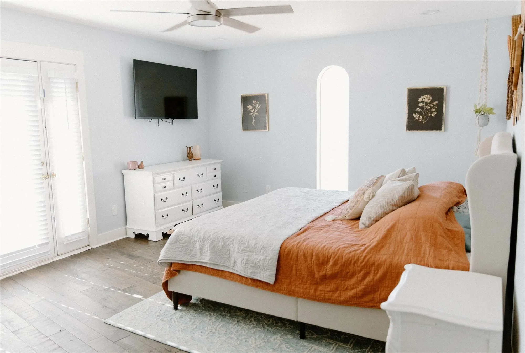 Gallery photo 6