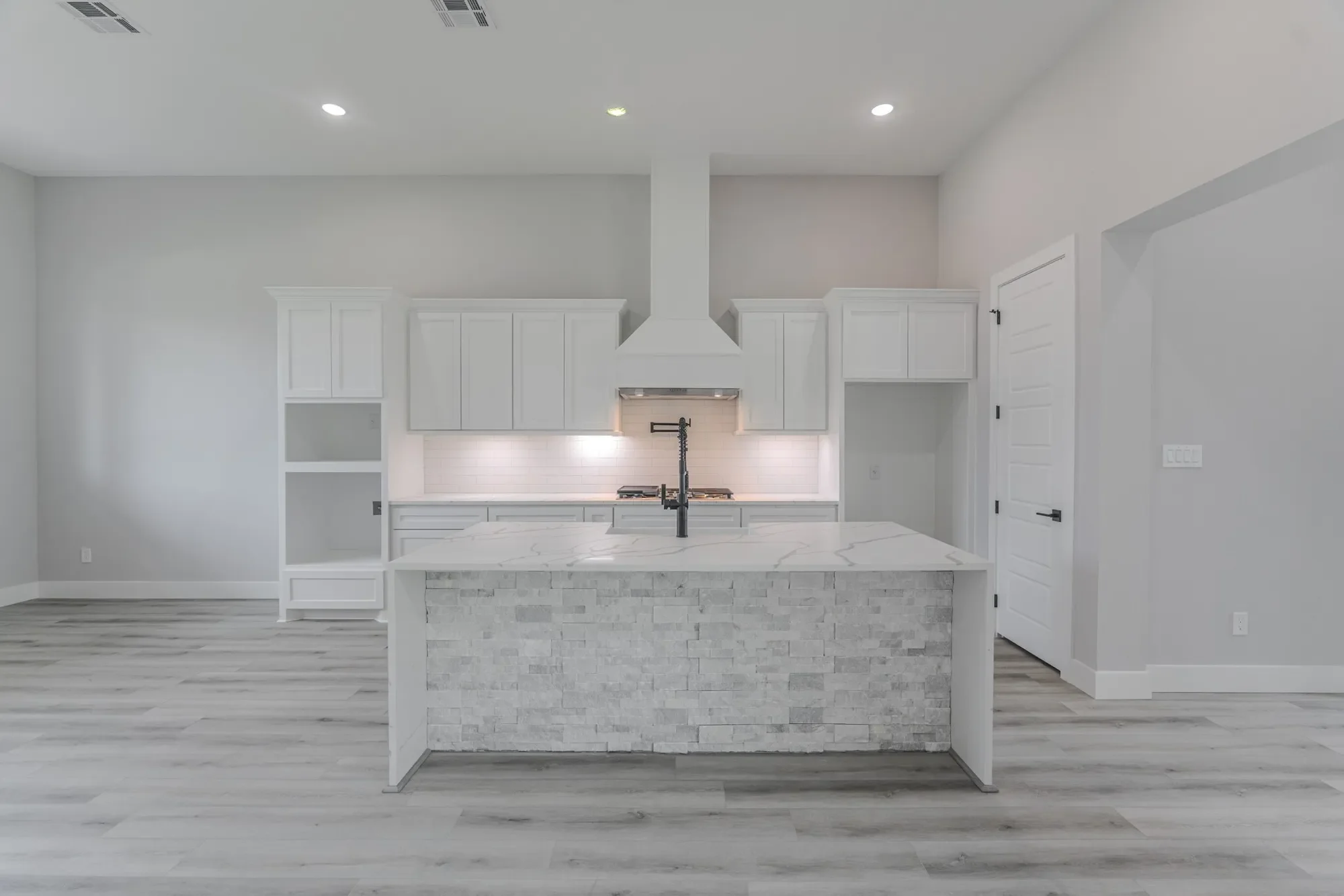 624 Edgewood, Montgomery, TX 77356, Montgomery, Texas, United States. - Photo 10