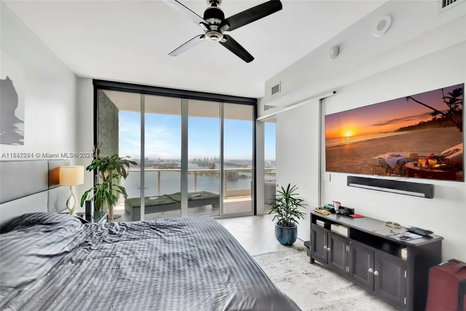 2020 N Bayshore Dr 3408, Miami, Florida, United States. - Photo 13