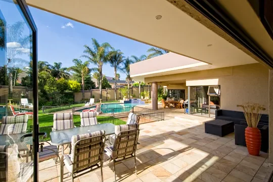 Exterior photo 9