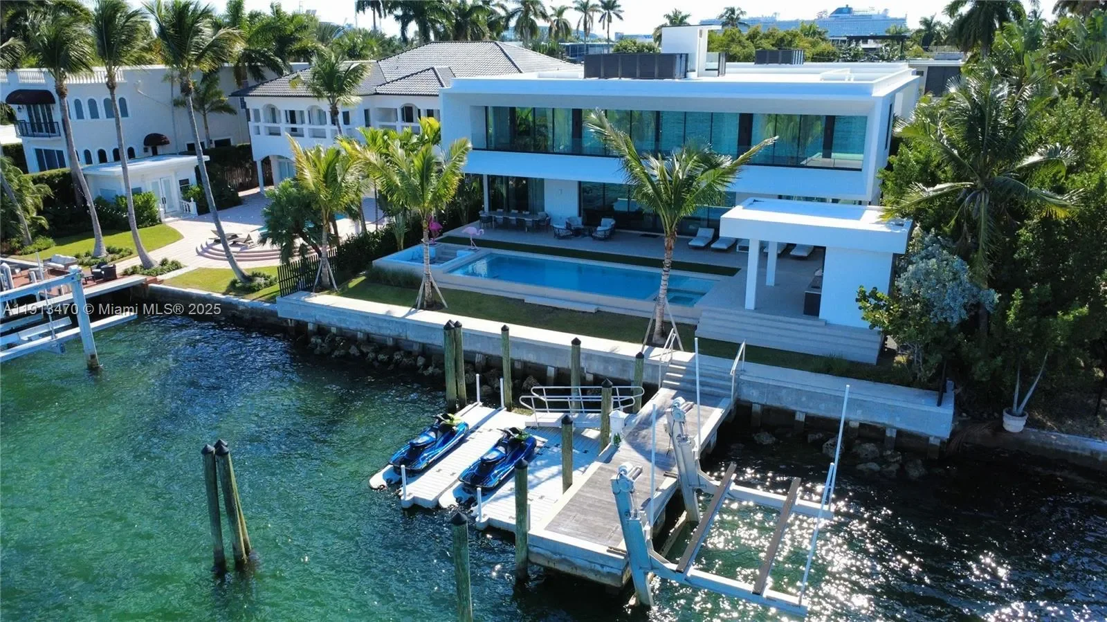 375 N Hibiscus Dr, Miami Beach, Florida, United States. - Photo 33