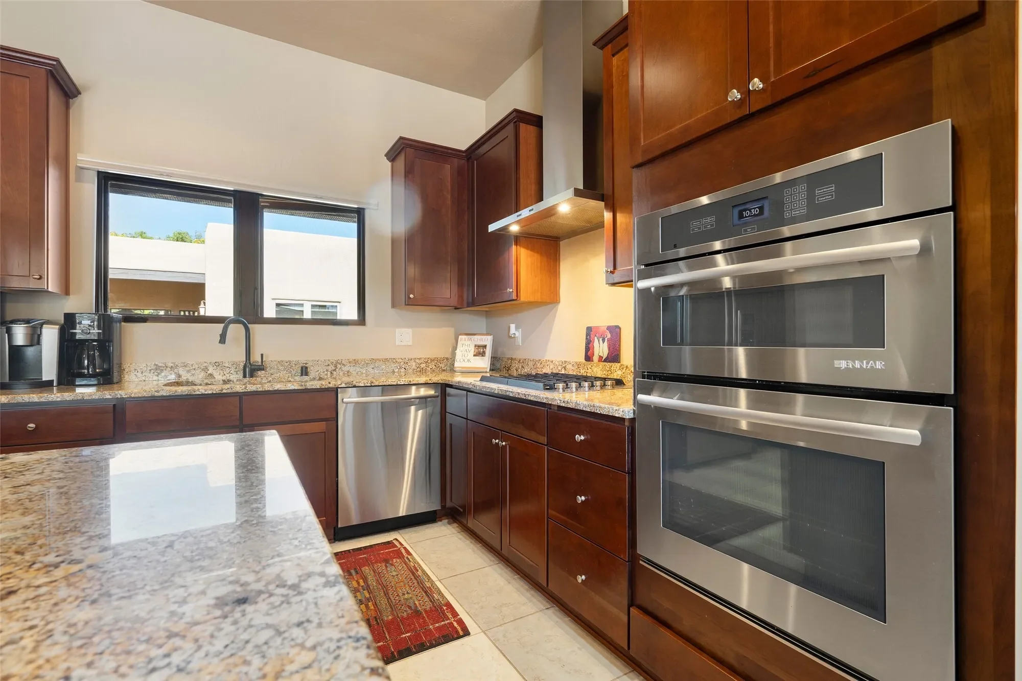 9 E Avenida Sebastian, Santa Fe, NM 87506, Santa Fe, New Mexico, United States. - Photo 7
