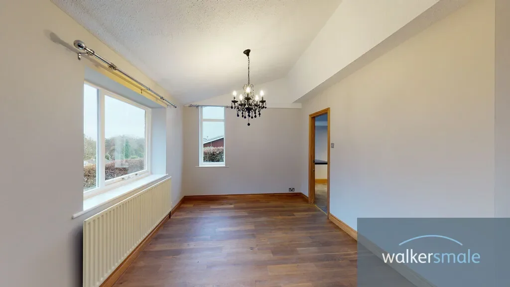 Hall Close, Bramhope, Leeds, West Yorkshire, Bramhope, England, United Kingdom. - Photo 5