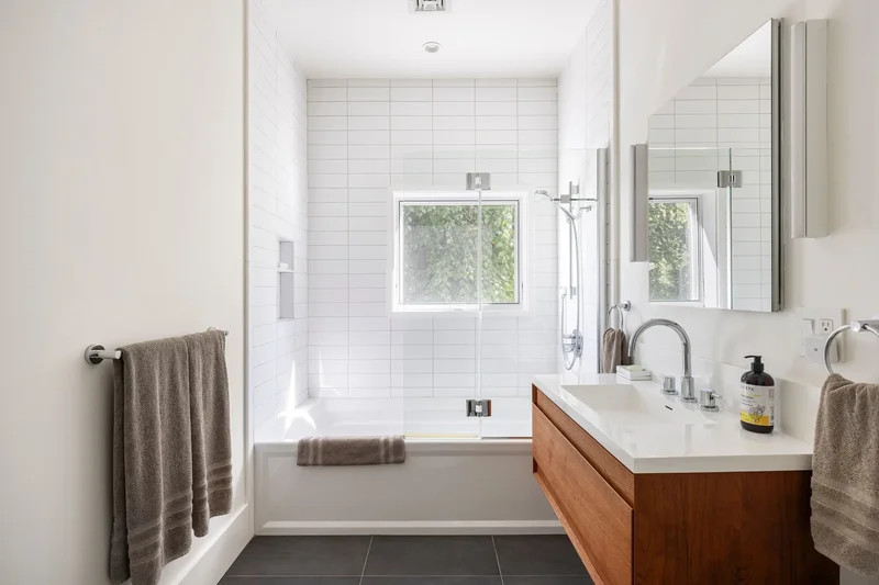 78 Round Pond Ln, Sag Harbor, New York, United States. - Photo 29