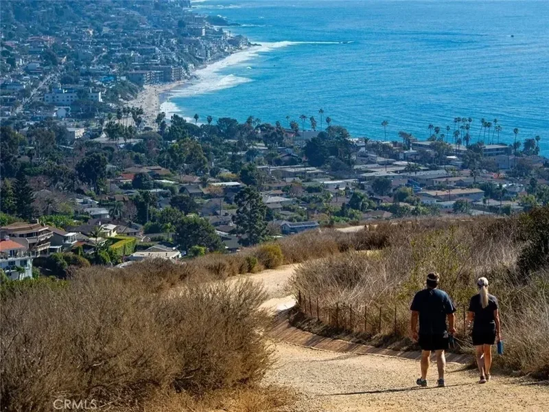 1445 Bluebird Canyon, Laguna Beach, California, United States. - Photo 2