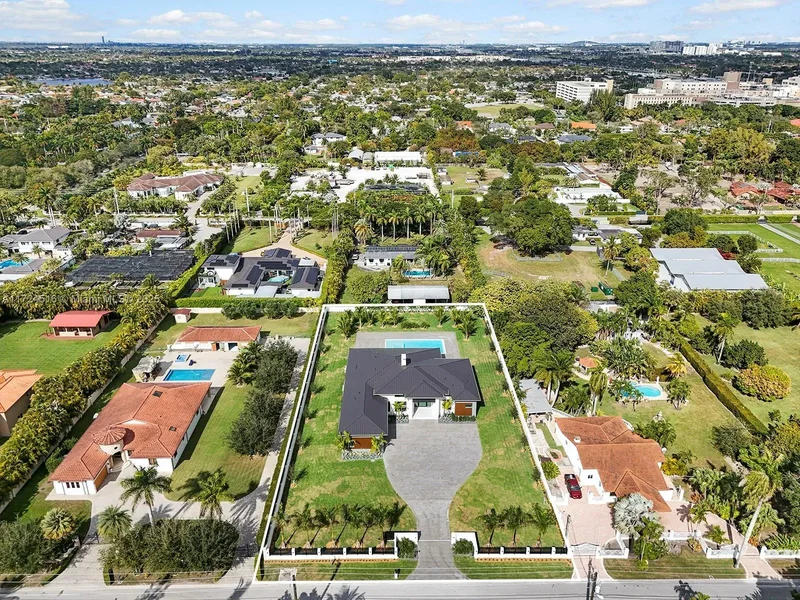 12025 SW 46th St, Miami, Florida, United States. - Photo 30