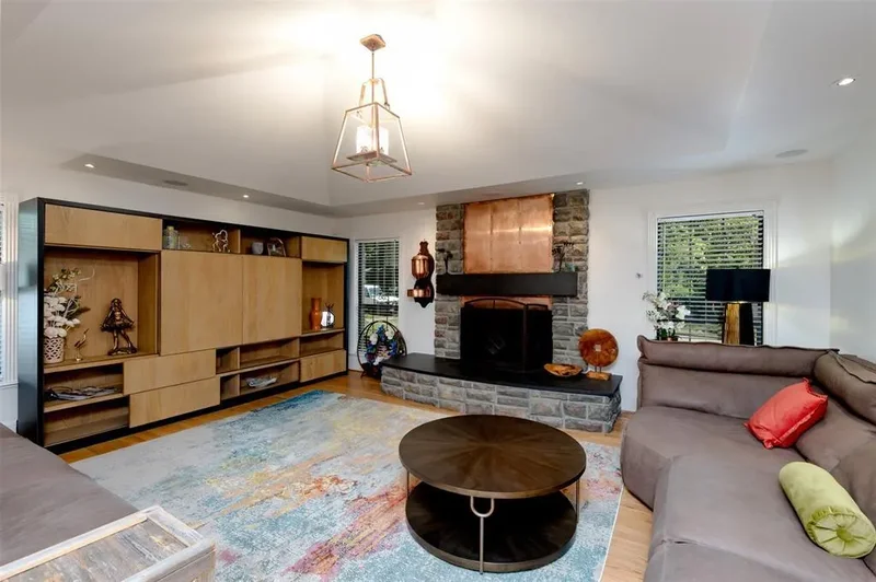 803 Brookhurst Drive, Dallas, Texas, United States. - Photo 17