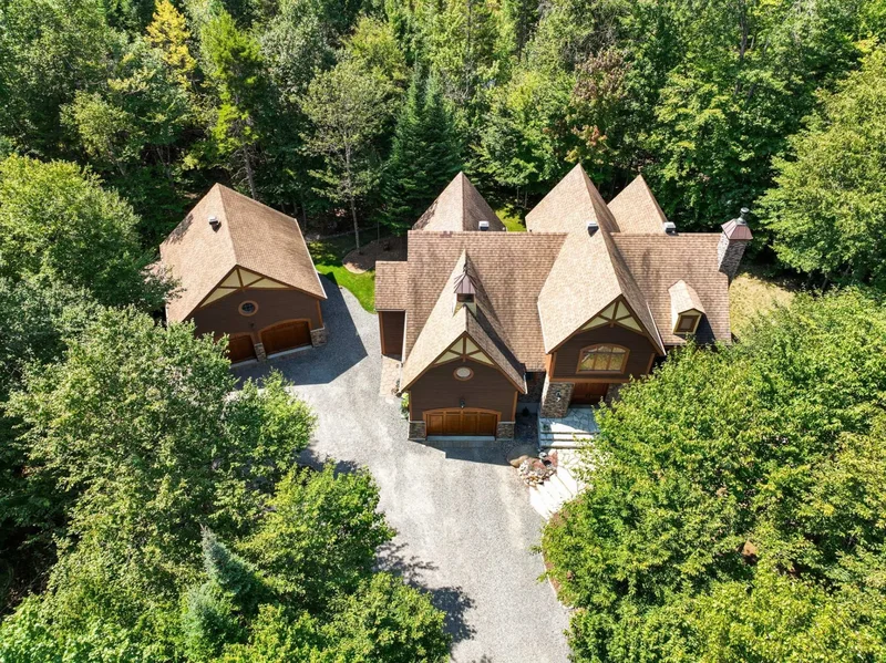 138 Ch. Jean-Paul-Lemieux, Mont-Tremblant, Quebec, Canada. - Photo 8