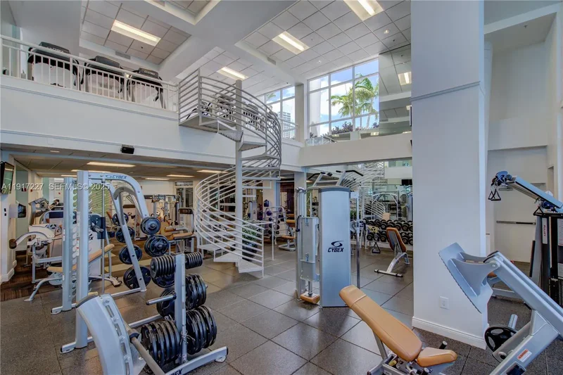 808 Brickell Key Dr 1802, Miami, Florida, United States. - Photo 39