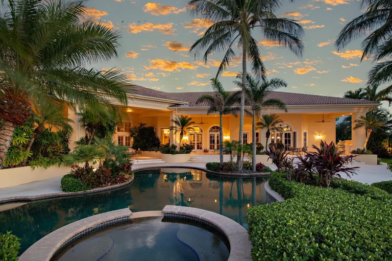 19223 Riverside Drive, Tequesta, Florida, United States. - Photo 75