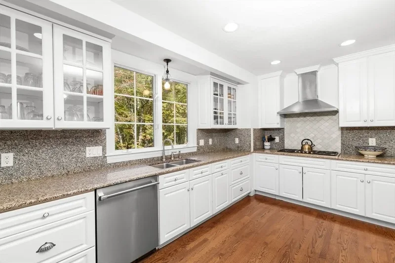 grand colonial in the Prestigious Arrowhead neighborhood