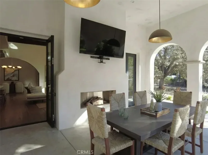 6451 Chesebro Road, Agoura Hills, California, United States. - Photo 40