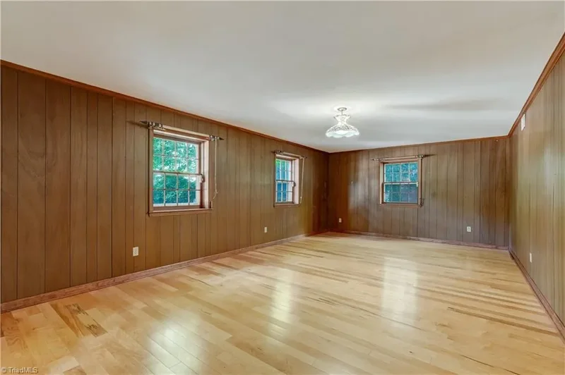 42 Kemp Road E, Greensboro, North Carolina, United States. - Photo 34