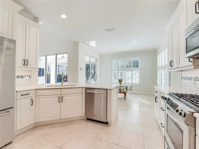 9077 Falling Leaf DR, Estero, Florida, United States. - Photo 20