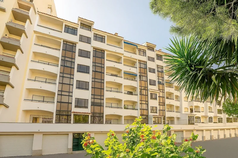 Renovated 3-Bedroom Penthouse | Cascais