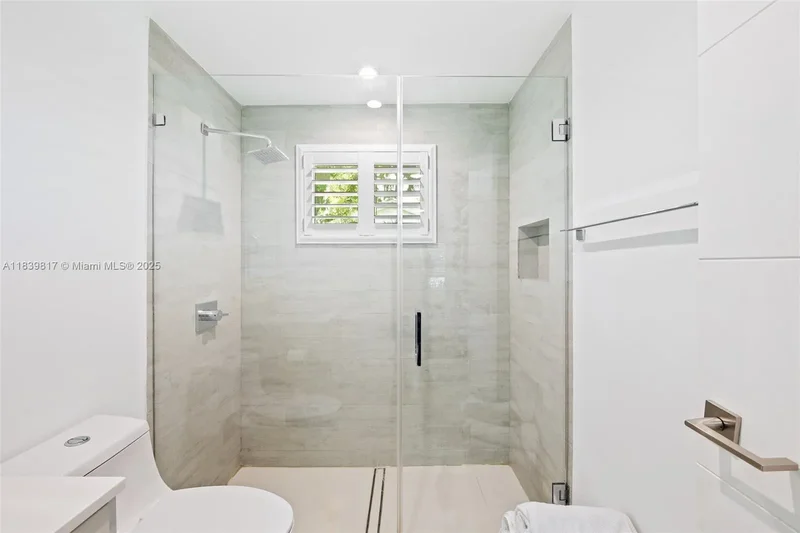 2511 Tequesta Ln, Miami, Florida, United States. - Photo 4