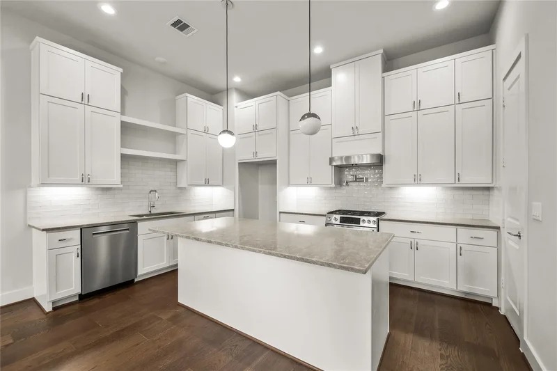 1705 Bologna Lane, Houston, Texas, United States. - Photo 36