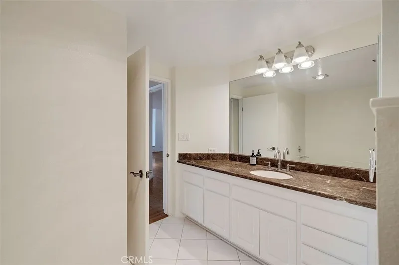 510 The Village, #103, Redondo Beach, CA, 90277, USA, Torrance, California, United States. - Photo 26