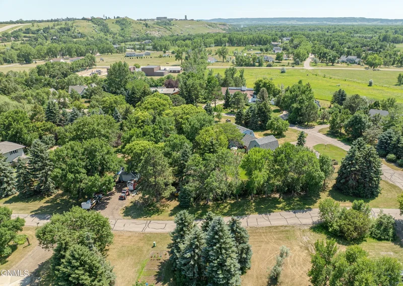 2234 Sherman Drive, Bismarck, ND 58504, Bismarck, North Dakota, United States. - Photo 8