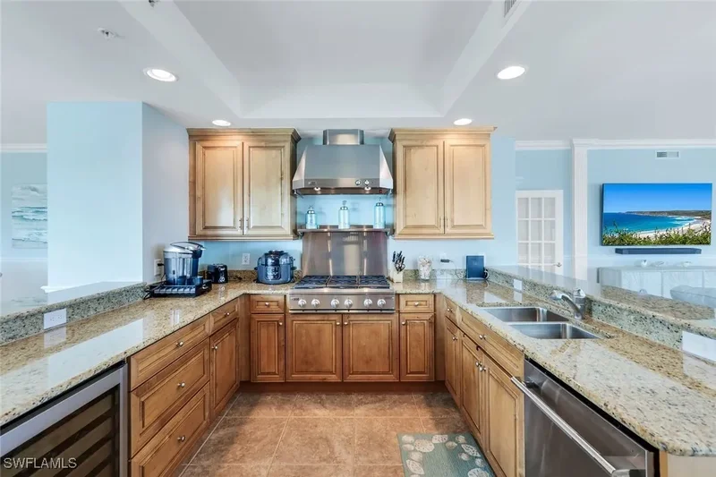 275 Indies Way 706, Bonita Springs, Florida, United States. - Photo 35