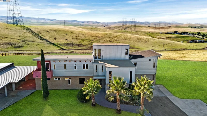 17011 Midway Rd, Tracy, California, United States. - Photo 23