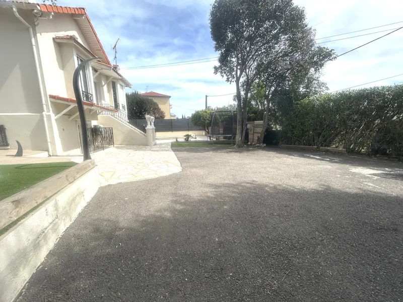 Cagnes-sur-Mer, Provence-Alpes-Côte d'Azur, France. - Photo 13