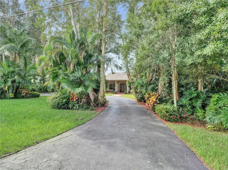 11300 Shady Lane, Plantation, FL 33325, Davie, Florida, United States. - Photo 47