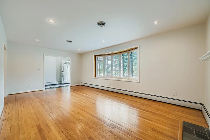 1604 Timberline Court, Baltimore, MD 21286, Hampton, Maryland, United States. - Photo 6