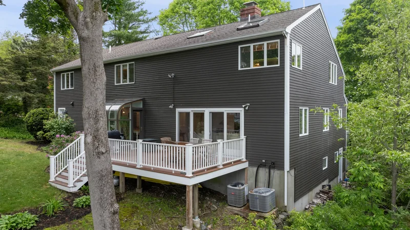 26 Forest Avenue , Swampscott, MA 01907, Swampscott, Massachusetts, United States. - Photo 33