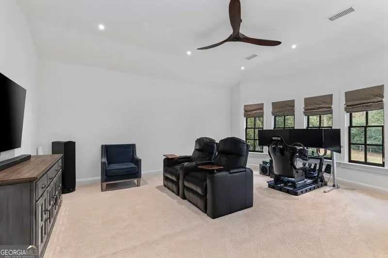 590 Windsor Parkway, Atlanta, GA 30342, Atlanta, Georgia, United States. - Photo 43