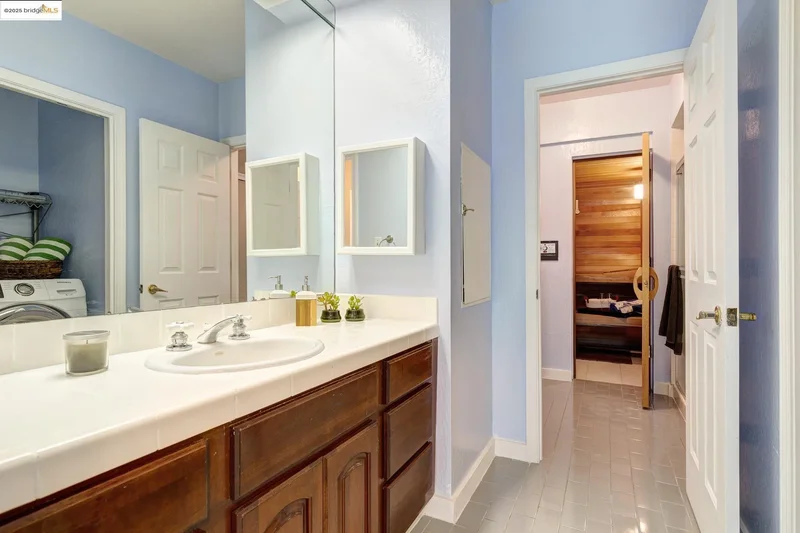 10353 Royal Oak Rd, Oakland, California, United States. - Photo 43