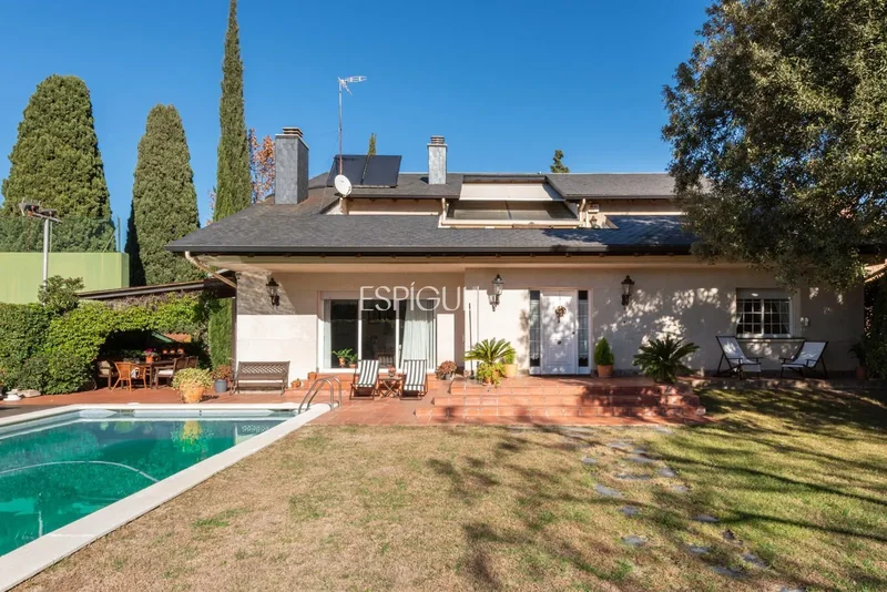 Mirasol, Sant Cugat del Vallès, Barcelona, Sant Cugat del Vallès, Sant Cugat del Valles, Catalonia, Spain. - Photo 37