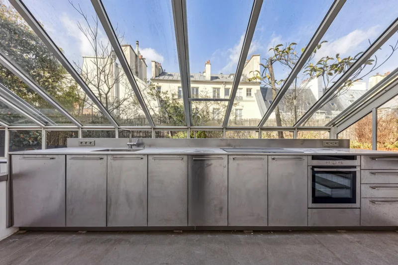 PARIS, J 75006, Paris, Île-de-France, France. - Photo 7
