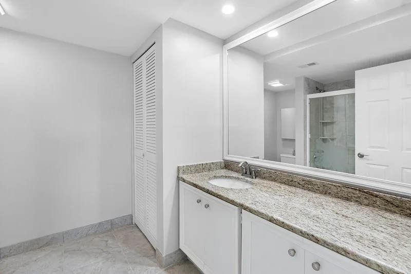 100 Oakmont Lane , 301, Belleair, FL 33756, Clearwater, Florida, United States. - Photo 18