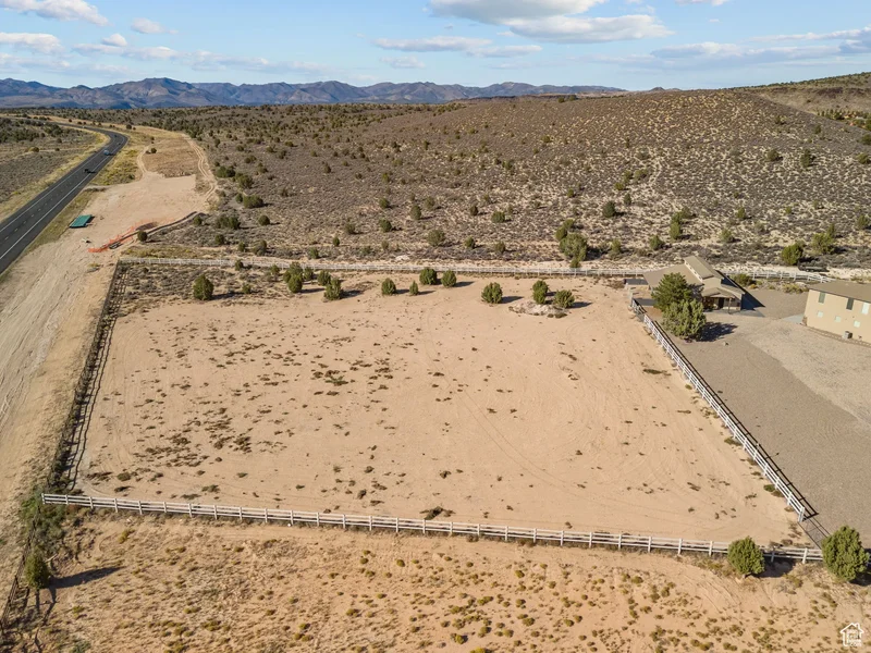 533 W CANYON TRL, Dammeron Valley, Utah, United States. - Photo 36