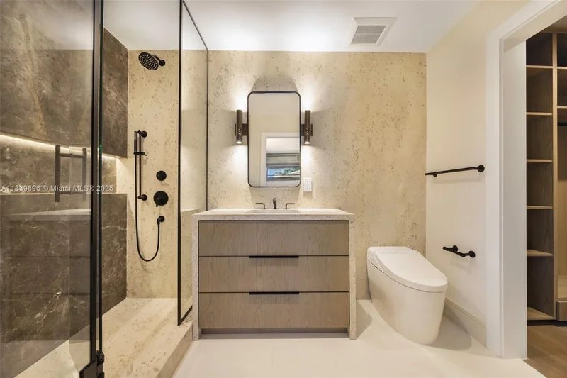 110 Holiday Dr, Hallandale Beach, Florida, United States. - Photo 36