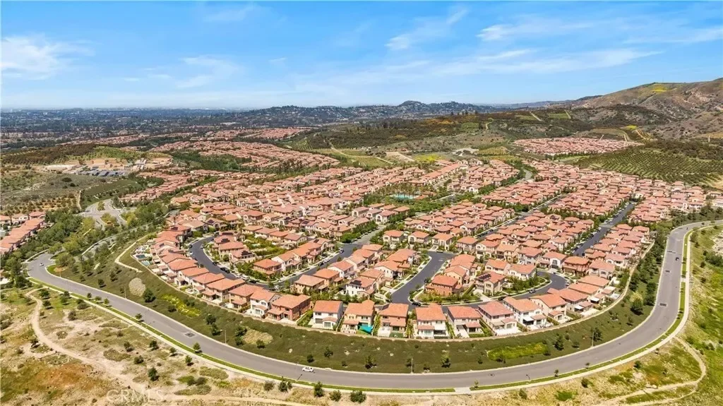 163 Summerland, Irvine, California, United States. - Photo 55