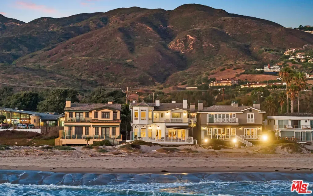 30718 Pacific Coast Highway, Malibu, California, United States. - Photo 6