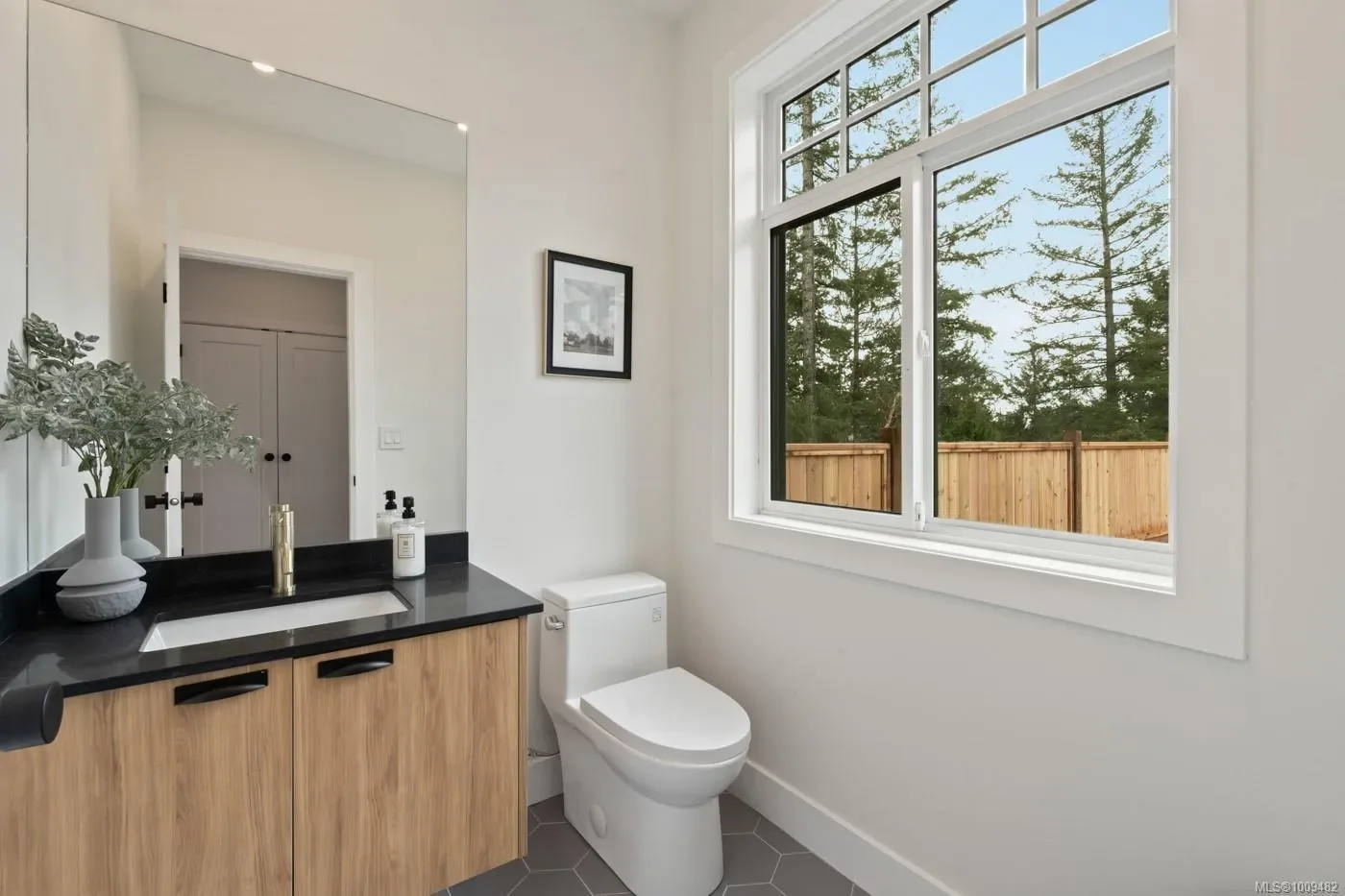 557 Belford Pl, Langford, British Columbia, Canada. - Photo 16
