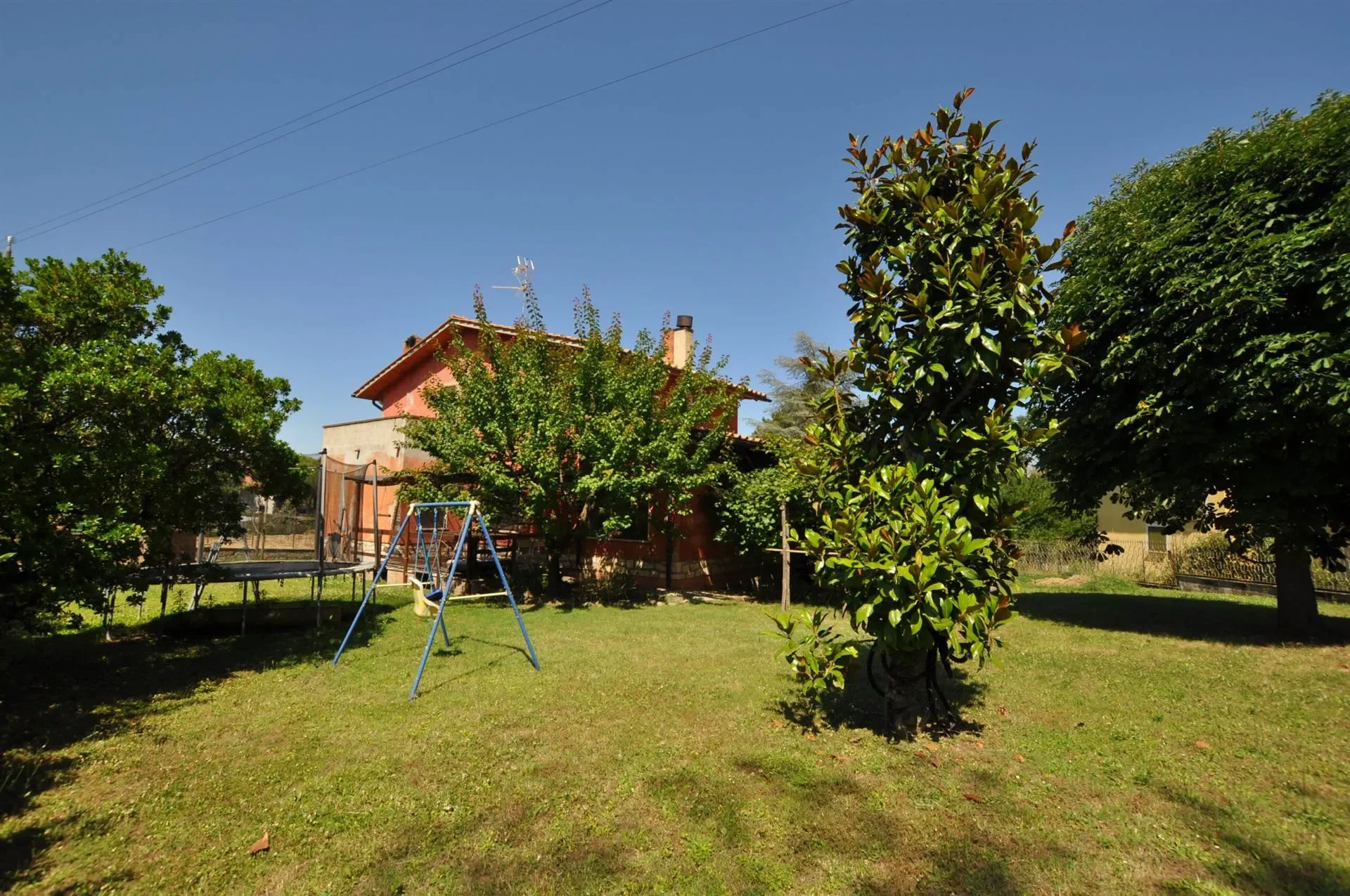 Exterior photo 11