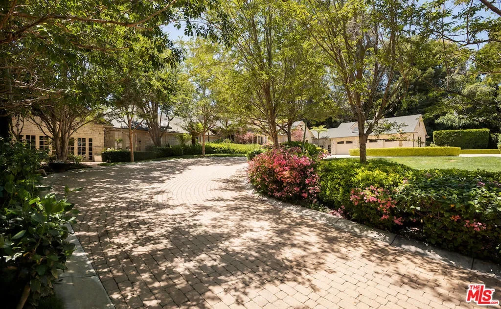 9996 Sunset Boulevard, Beverly Hills, California, United States. - Photo 28